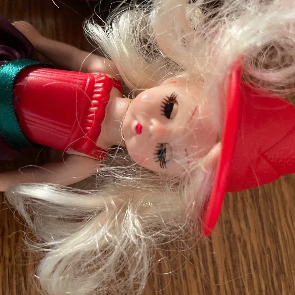 Madame Alexander good used